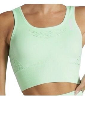 Gymshark Energy Seamless Crop Top in Mint Light Green Size Small Sleeveless